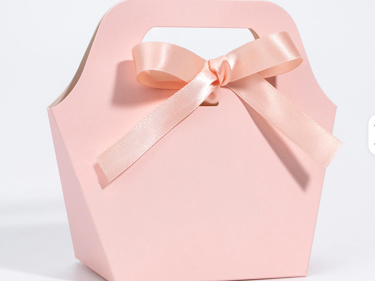 Flat-Bottom Die-Cut Handle Gift Bag with Ribbon Bow